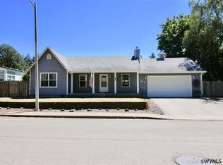 975 SW Pioneer Dr, Willamina, OR 97396