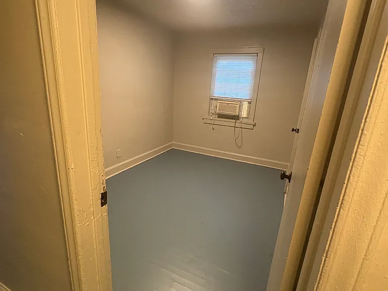 2800 Baltimore Ave — Photo 11