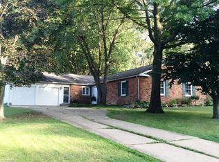 849 S Parkview Dr, Aurora, OH
