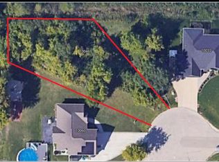 10046 Camelot Dr, Racine, WI 53406