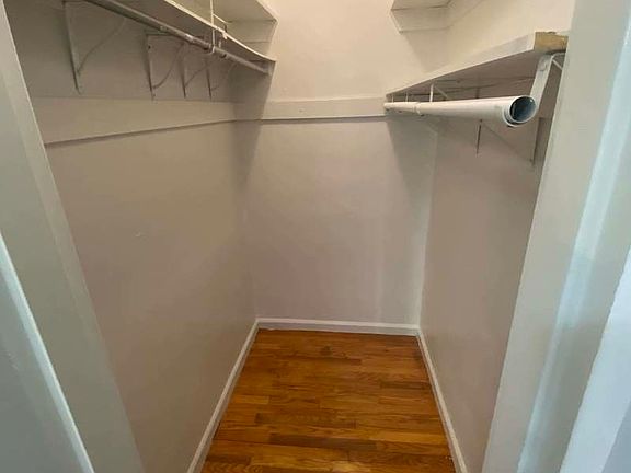5th image of 244 E 33rd St #2C