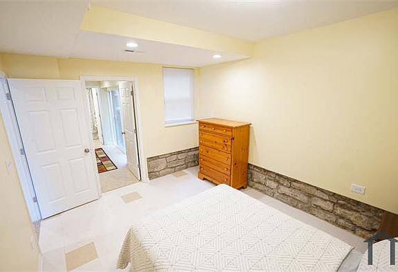 3rd image of 6541 S Woodlawn Ave #Gu