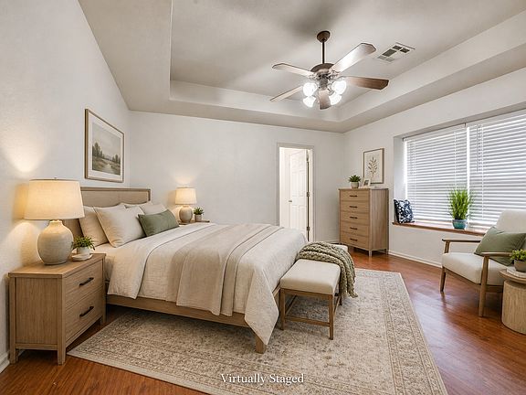 4th image of 212 Cambridge Dr