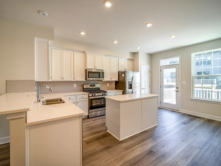 14064 Sunrise Valley Dr — Photo 9