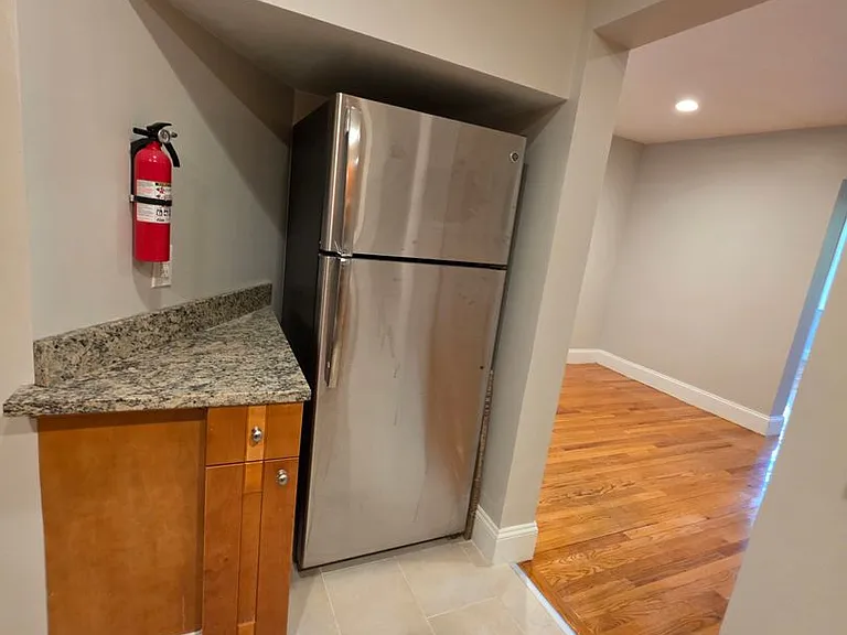 85 Egmont St #2 — Photo 18
