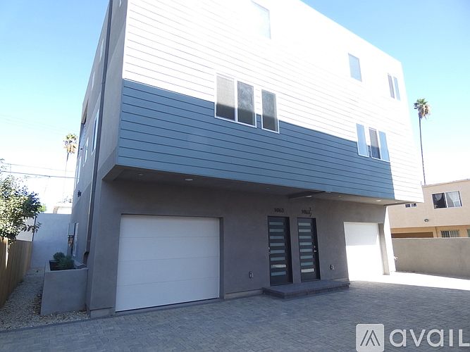 1st image of 14163 Erwin St #1/2