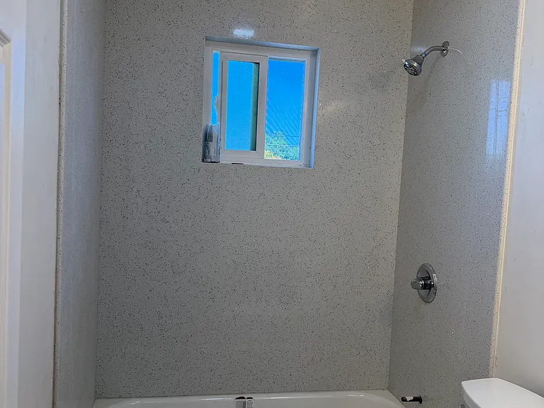 190 Boston Ave #5 — Photo 11
