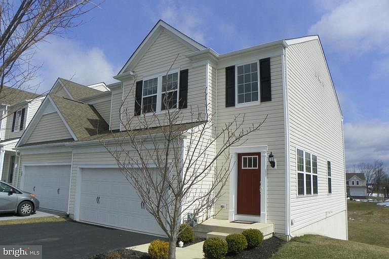 1st image of 48 Clement Ct