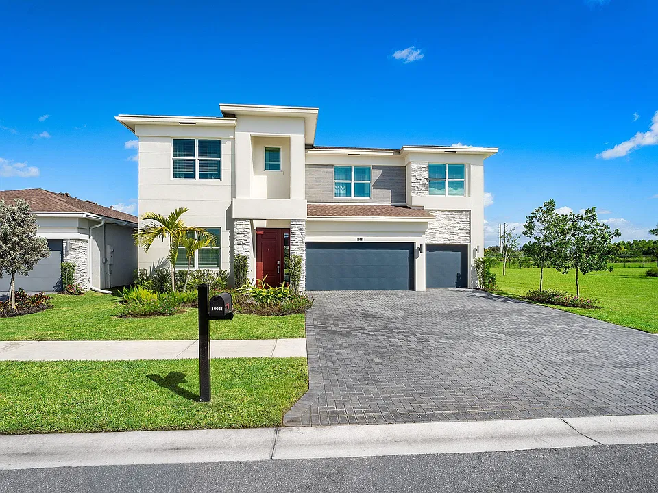 19081 Wood Stork Way