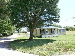 102 Kennedy St, Livingston, TN 38570