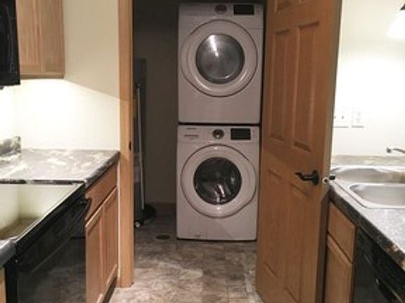5th image of 1028 Berry Ave APT 308