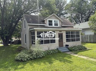 528 E Walnut St, River Falls, WI 54022
