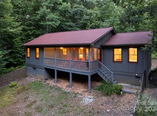 84 Sienna Rd, Saluda, NC 28773