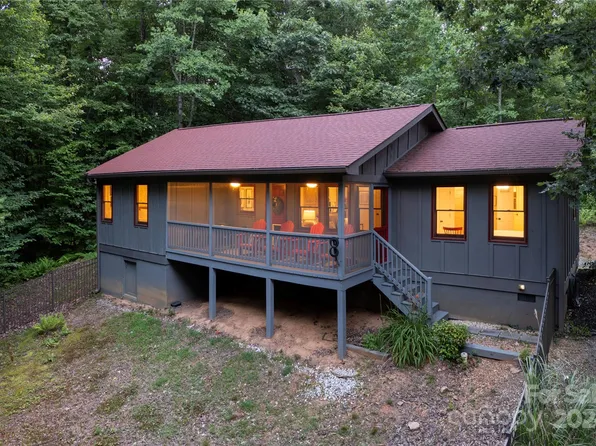 84 Sienna Rd, Saluda, NC 28773