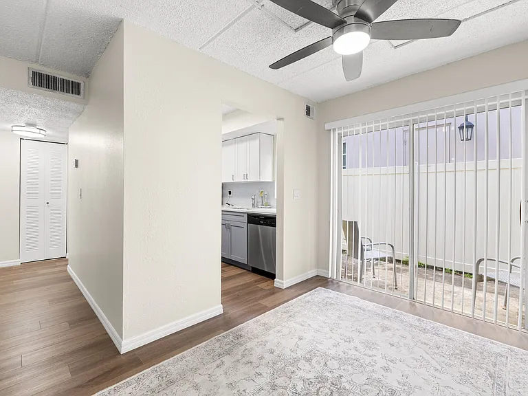 3206 W Azeele St #1-128 — Photo 12