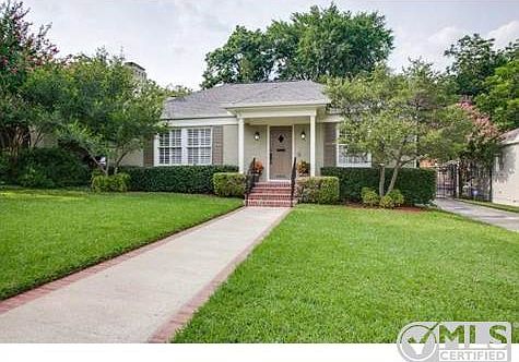 1st image of 3812 Lenox Dr