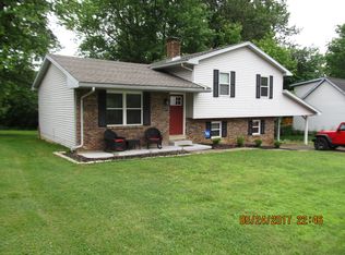 6677 W Springvale Ct, Newburgh, IN 47630