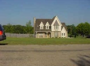 9729 Elm Creek Way, Fort Worth, TX 76140