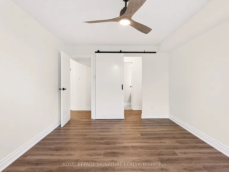 60 Inverlochy Blvd #309 — Photo 15