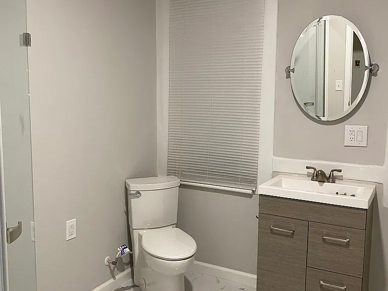 282 Yates St #1 — Photo 8