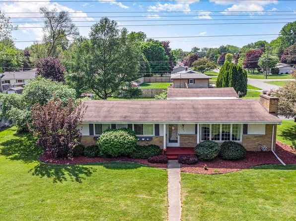 2621 Wellesley Dr, Saginaw, MI 48603