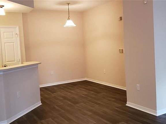 4th image of 2025 Erving Cir APT 4101