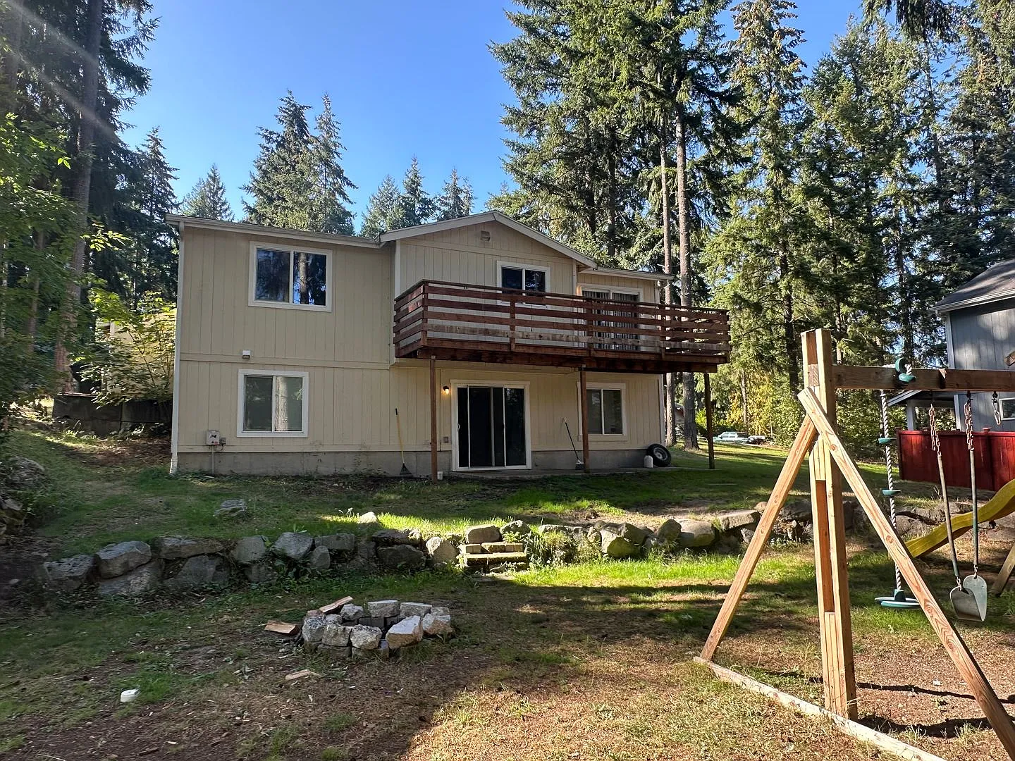 3 BR Home with Bonus Room in Beautiful Clearwood — Photo 4