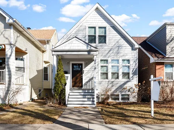 3435 N Avers Ave, Chicago, IL 60618