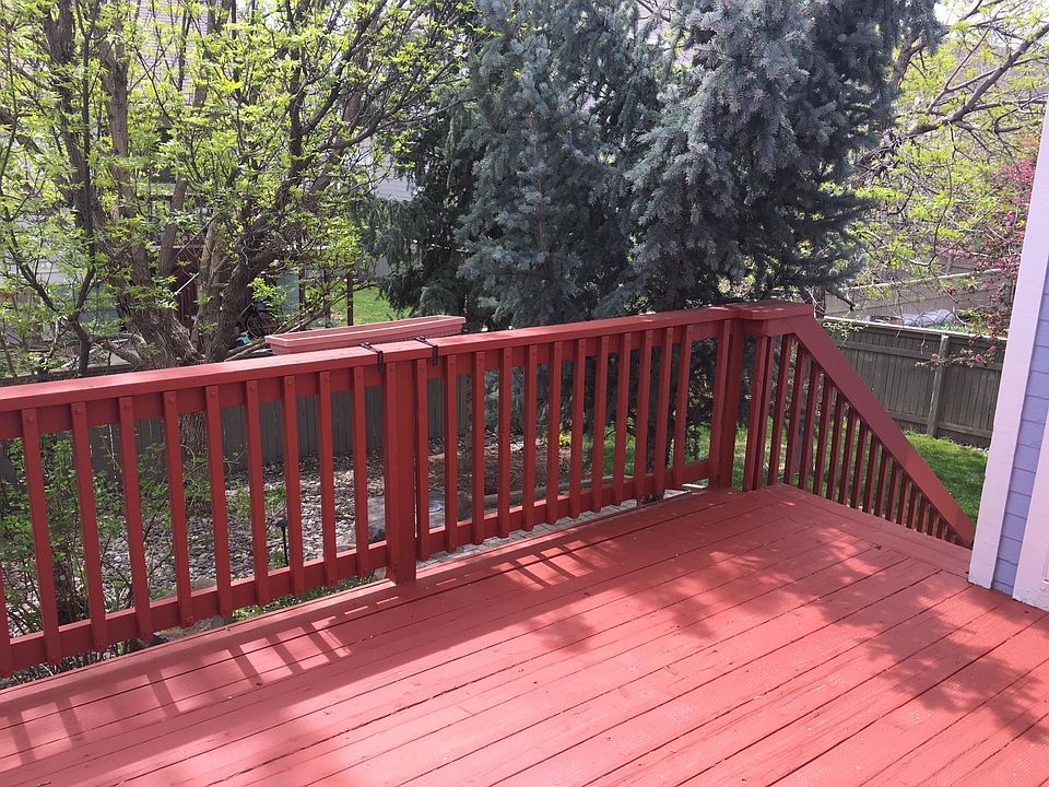 2nd image of 3905 Oakwood Dr