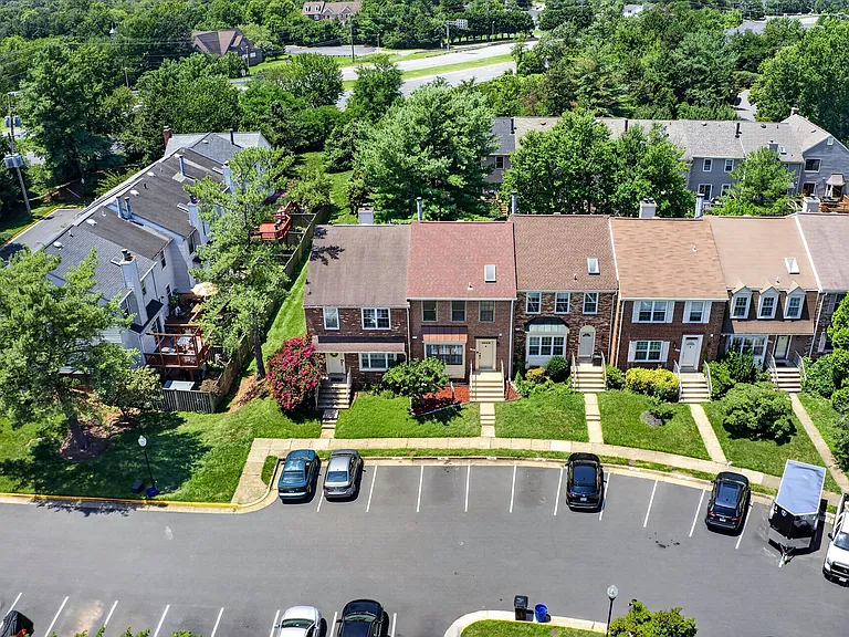 3952 Rosebay Ct — Photo 16