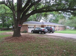 1602 Hawthorne St, Liberty, TX 77575