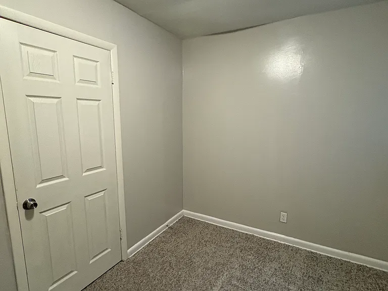 2816 Boyd St — Photo 10