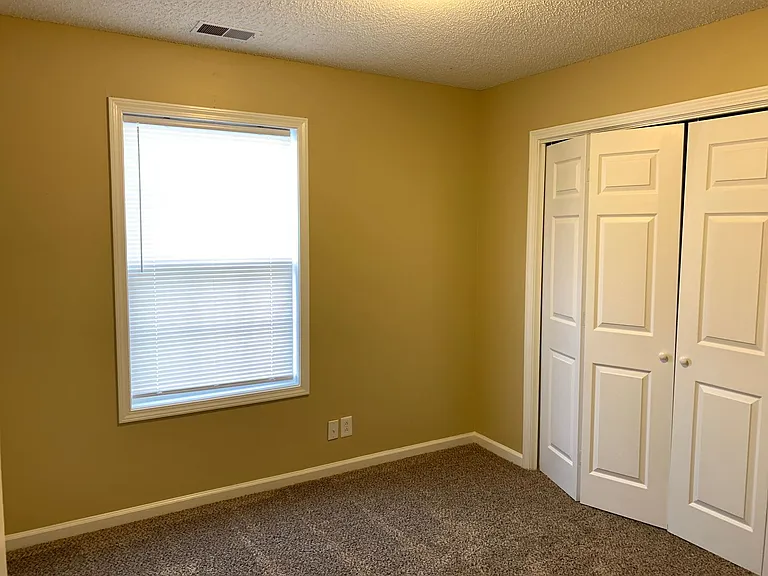 427 Alma Ln — Photo 5