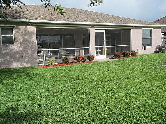 5th image of 3409 SW 26th Ave