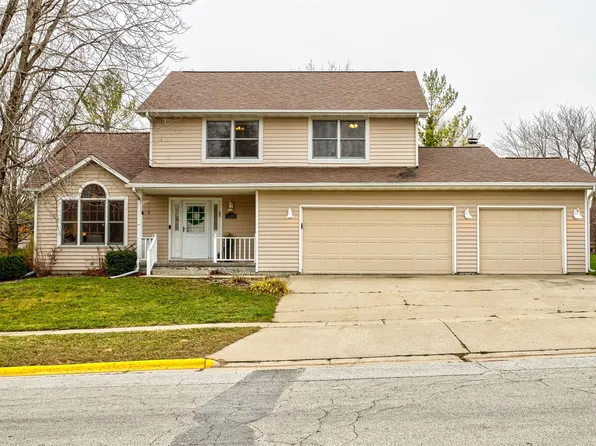 1160 Oklahoma Dr, Ames, IA 50014