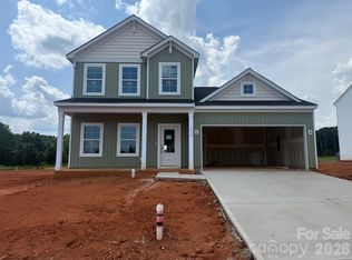 4013 Juno Dr, Charlotte, NC 28215