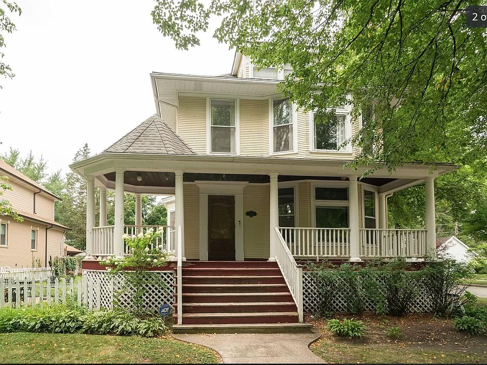 1st image of 240 Forest Ave #2