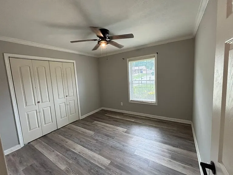 6525 Gregg Dr — Photo 19