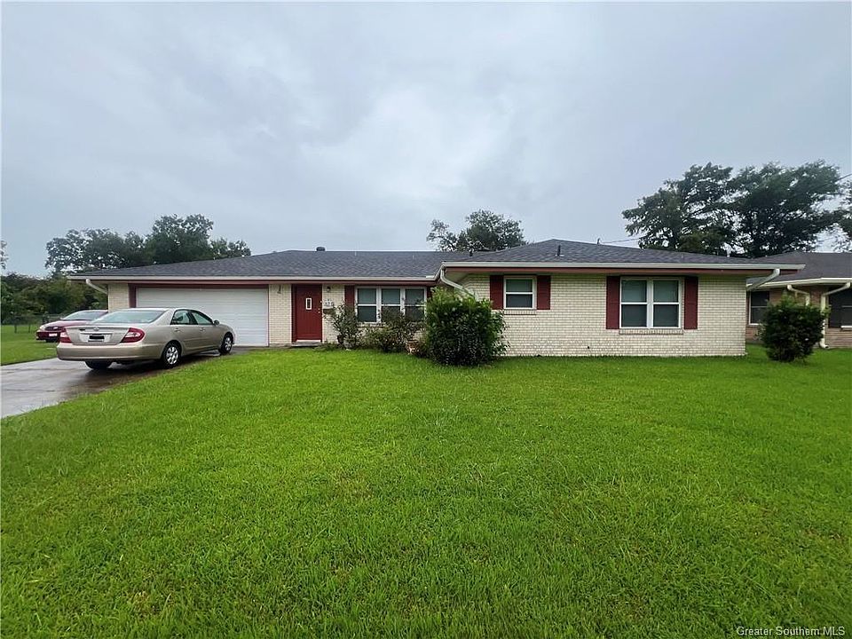 1st image of 571 Jefferson Dr