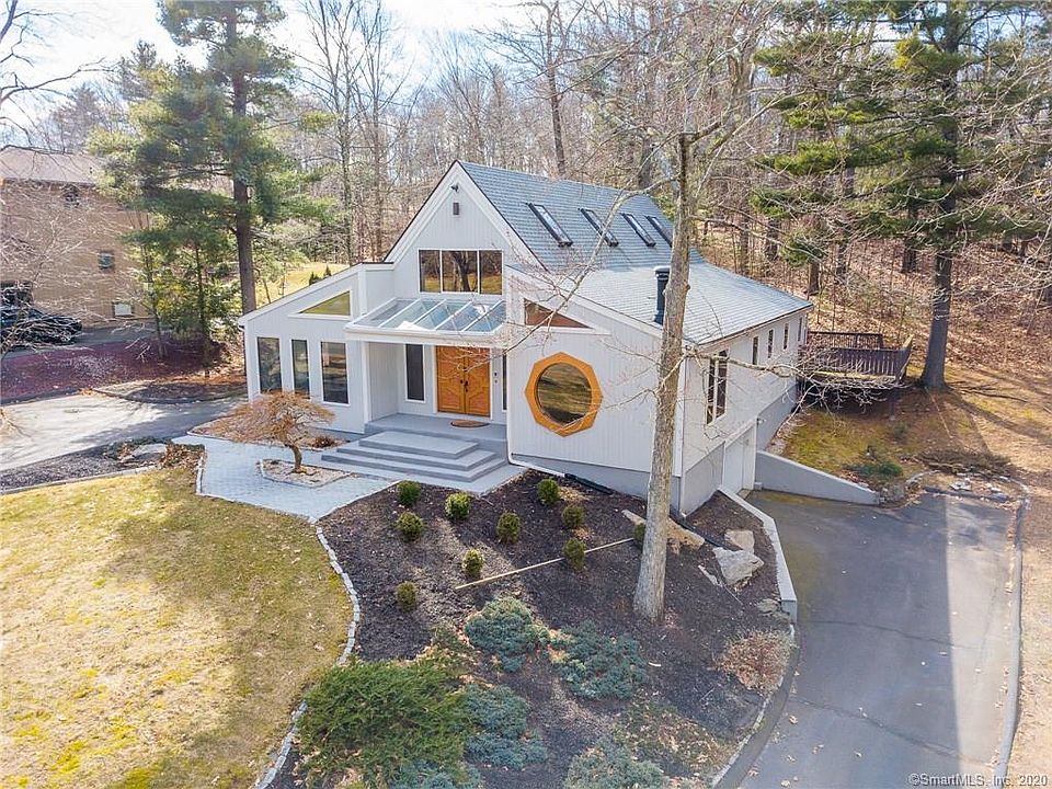 1st image of 243 Stanley Dr