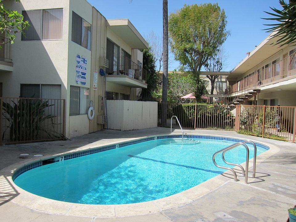1st image of 15420 Vanowen St APT 12