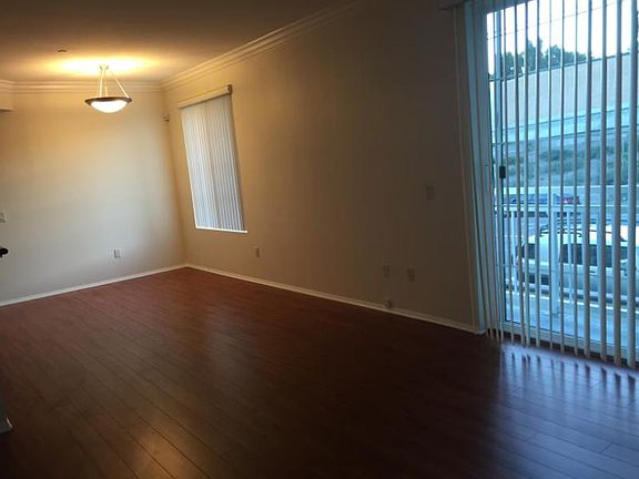 3rd image of 426 S Sepulveda Blvd APT 309
