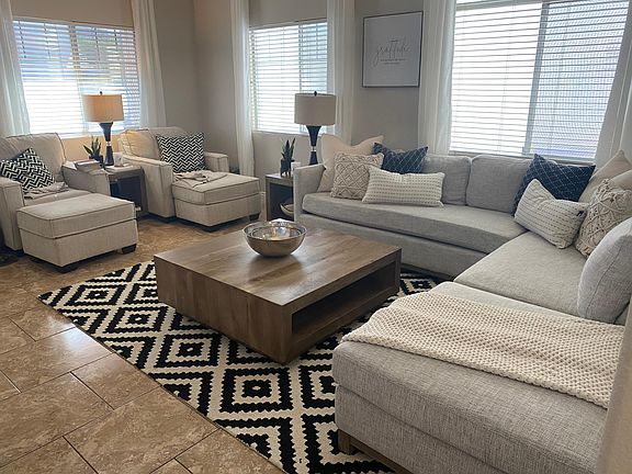 Spacious living room