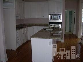 2nd image of 1107 S Lake Park Boulevard #2