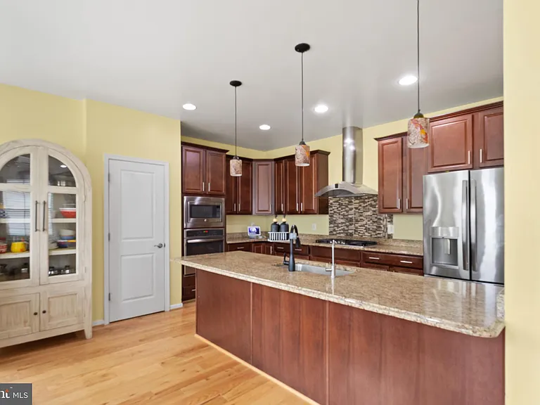 24839 Somerby Dr — Photo 11