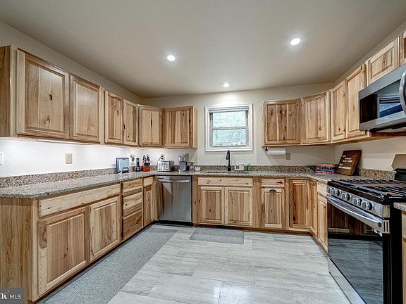 4th image of 8258 Supinlick Ridge Rd