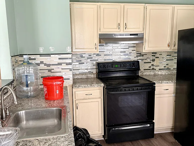136 Alderman St #3 — Photo 6