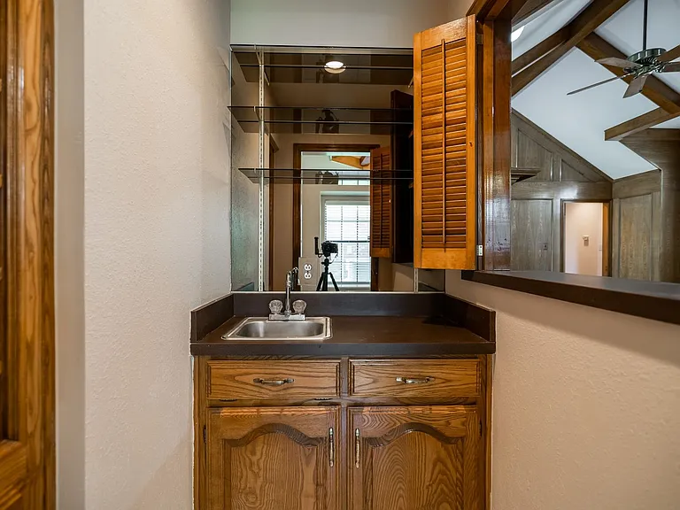 3624 Amanda Cir — Photo 12