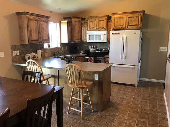 2nd image of 3253 E Larson Dr