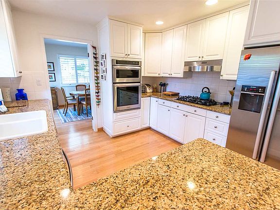 4th image of 1054 Frontera Dr